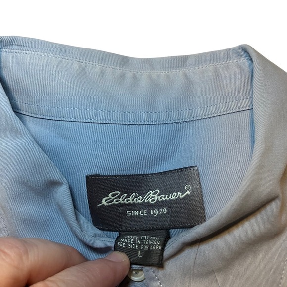 Eddie Bauer Mens Button Down Dress Shirt Long Sleeve Logo Light Blue L - Picture 4 of 4